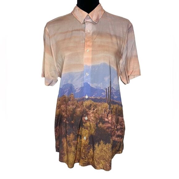 NWT GUESS MENS CACTUS DESERT PRINT SHORT SLEEVE BUTTON UP SIZE MEDIUM - Picture 2 of 10